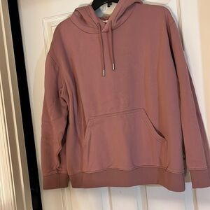Women’s medium H&M hoodie sweatshirt. Excellent condition. Worn once.